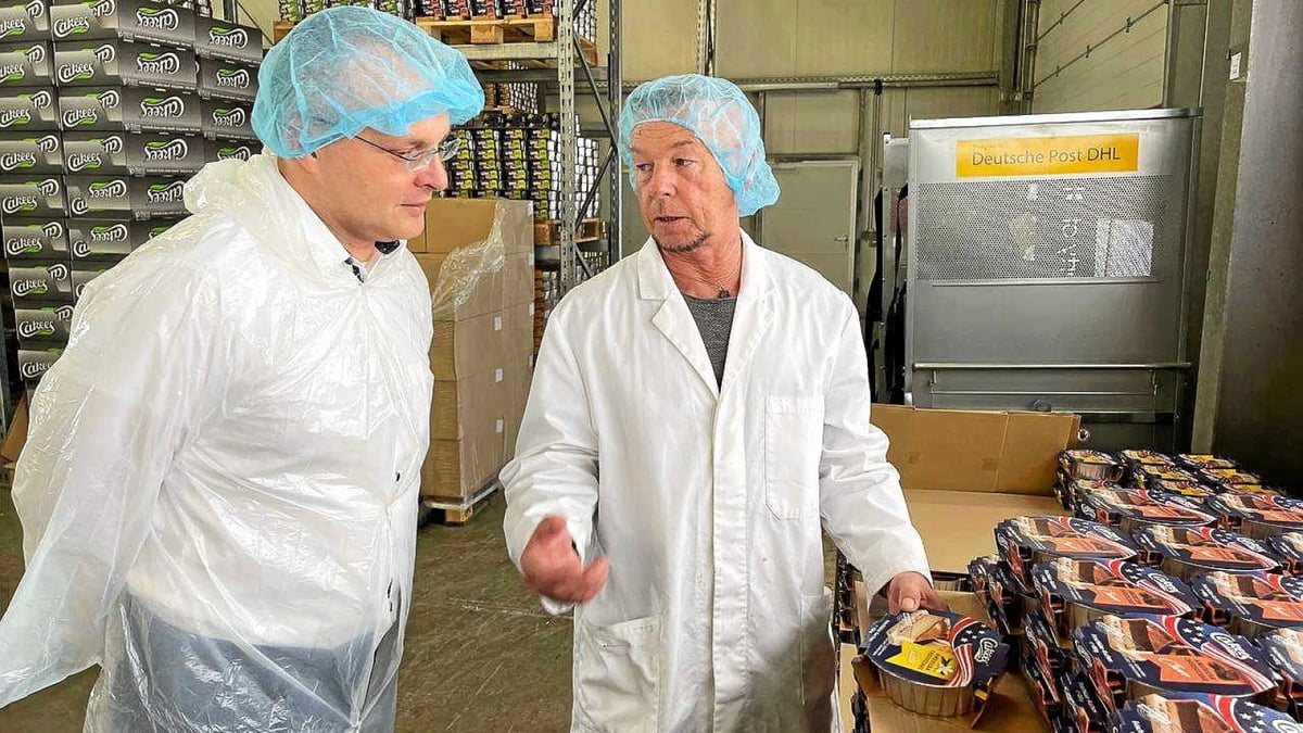 Cakees Produktion und Versand – Qualitätskontrolle im Hause Bäckerei Stiebling